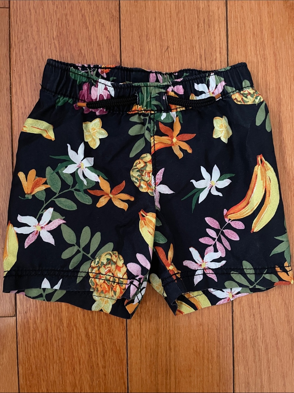 Old Navy Black Tropical Fruit & Floral Kids Shorts
